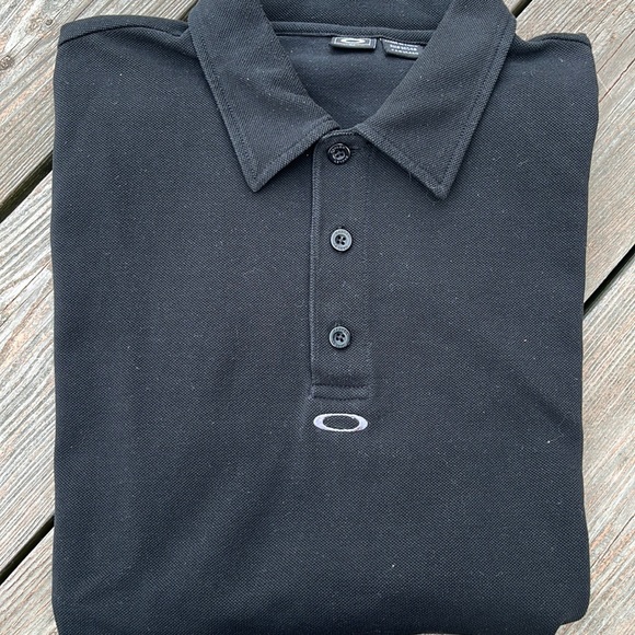 Oakley black polo M - Picture 1 of 5